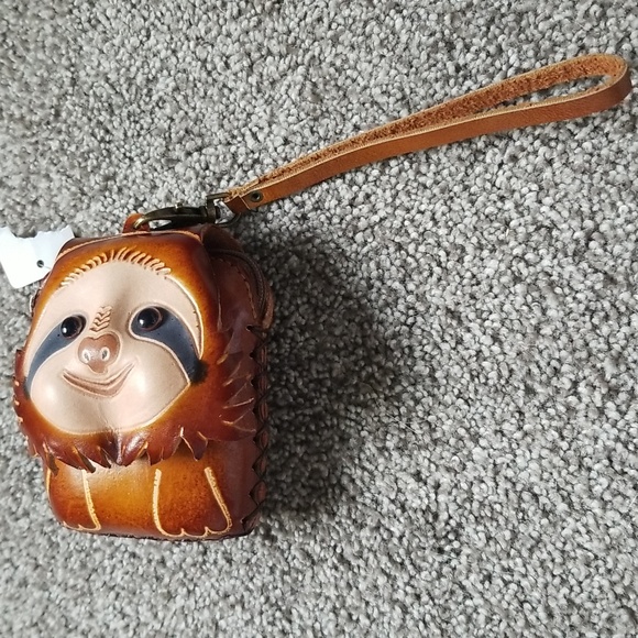 SLOTH COIN PURSE - Picture 8 of 10